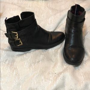 Tommy Hilfiger booties